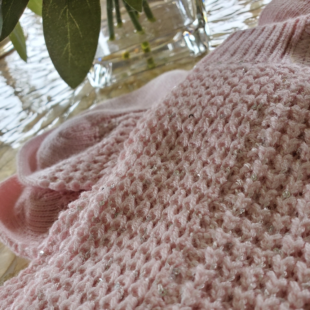 VICTORIA'S SECRET PALE PINK SEQUIN 😍 KNEE SOCKS - Picture 6 of 6